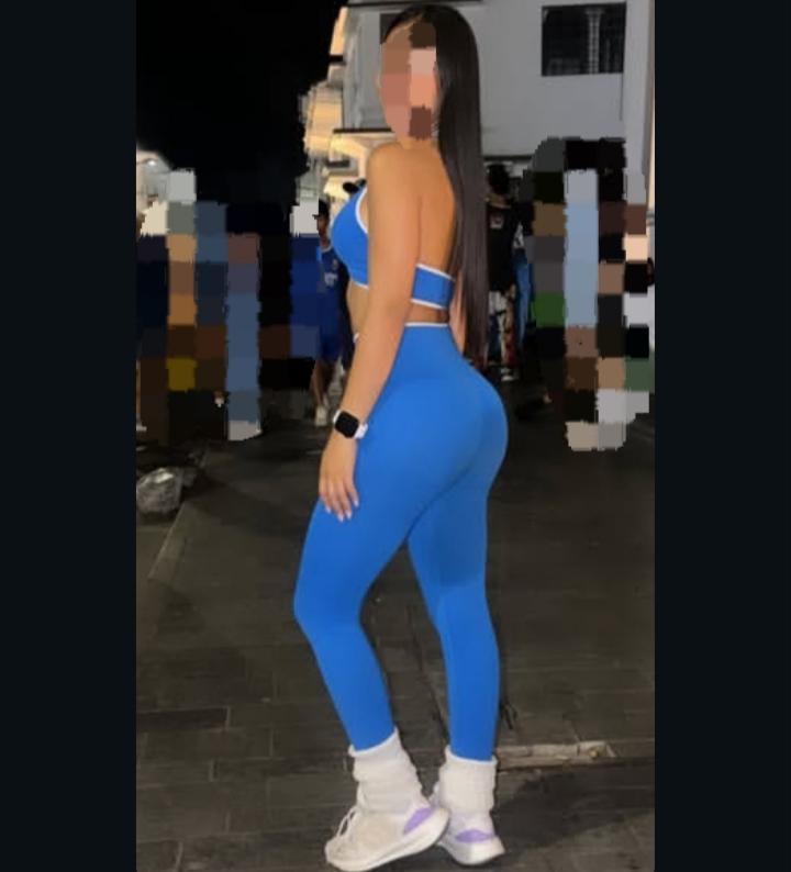 643553129: Chica busca chico en Sevilla