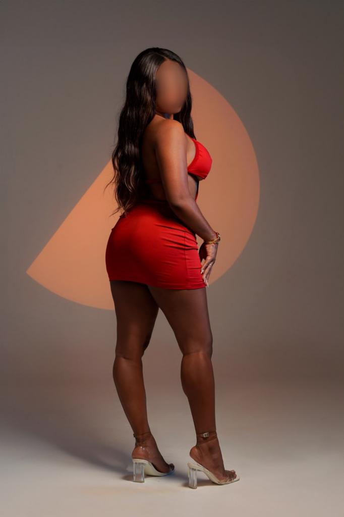 Chica busca chico en Tenerife: 