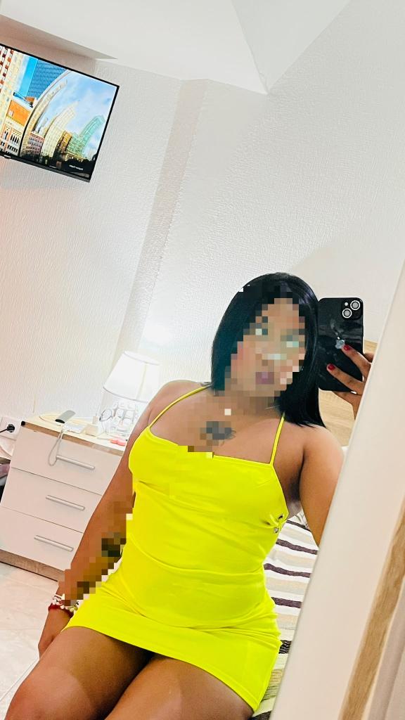 Chica busca chico en Huelva: 