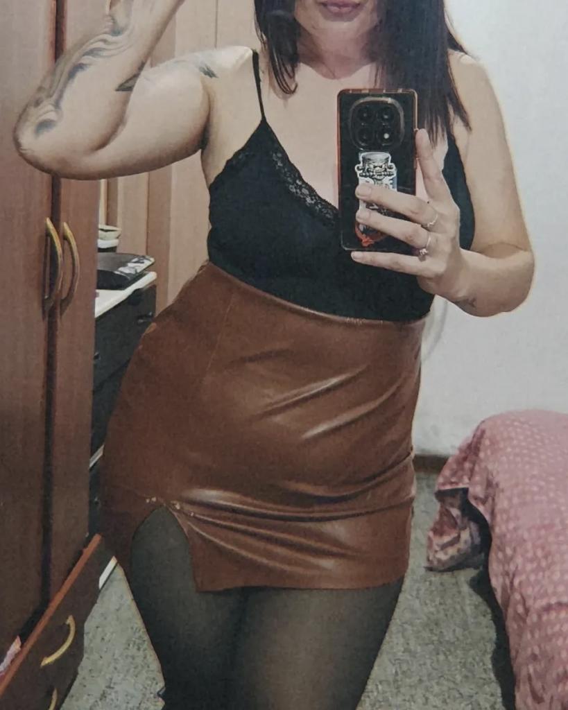 631285572: Chica busca chico en León