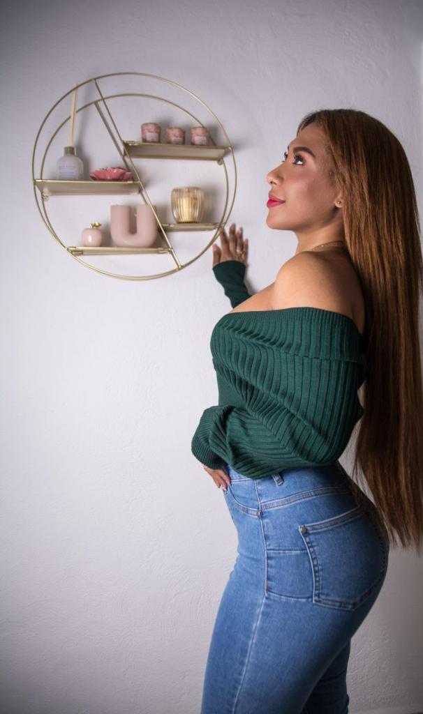 Chica busca chico en Barcelona: 