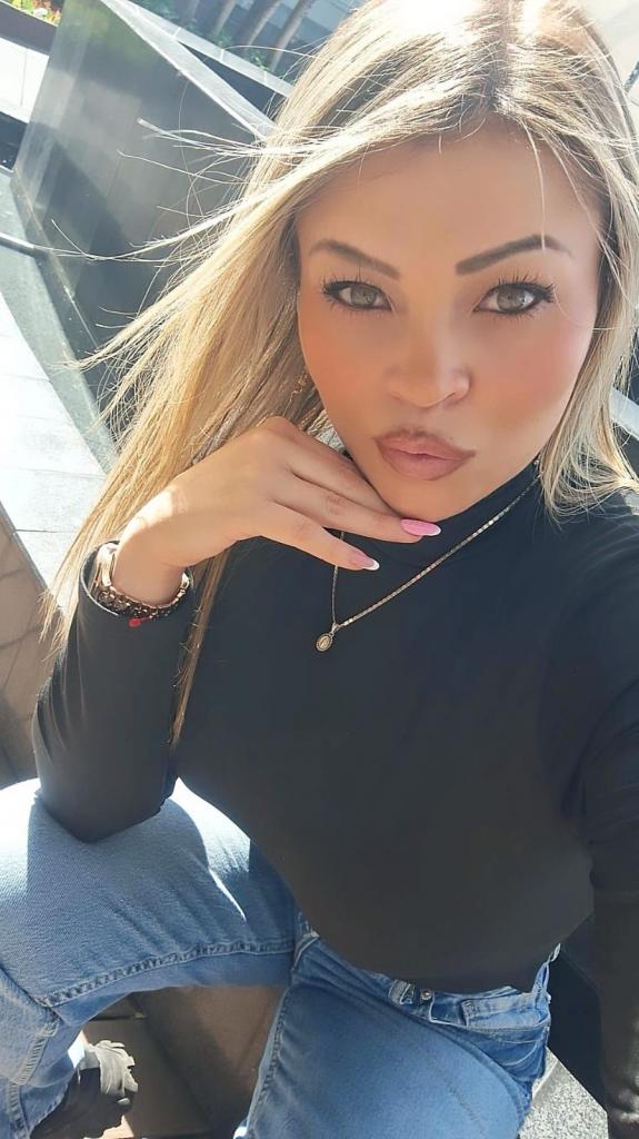 Chica busca chico en Menorca: 