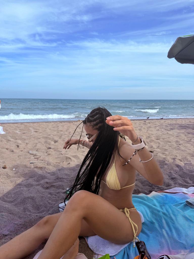 Chica busca chico en Cádiz: 