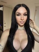 613778373: Transexual en Barcelona