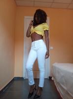637083517: Chica busca chico en Madrid