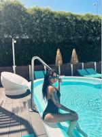 677444989: Travesti en Barcelona