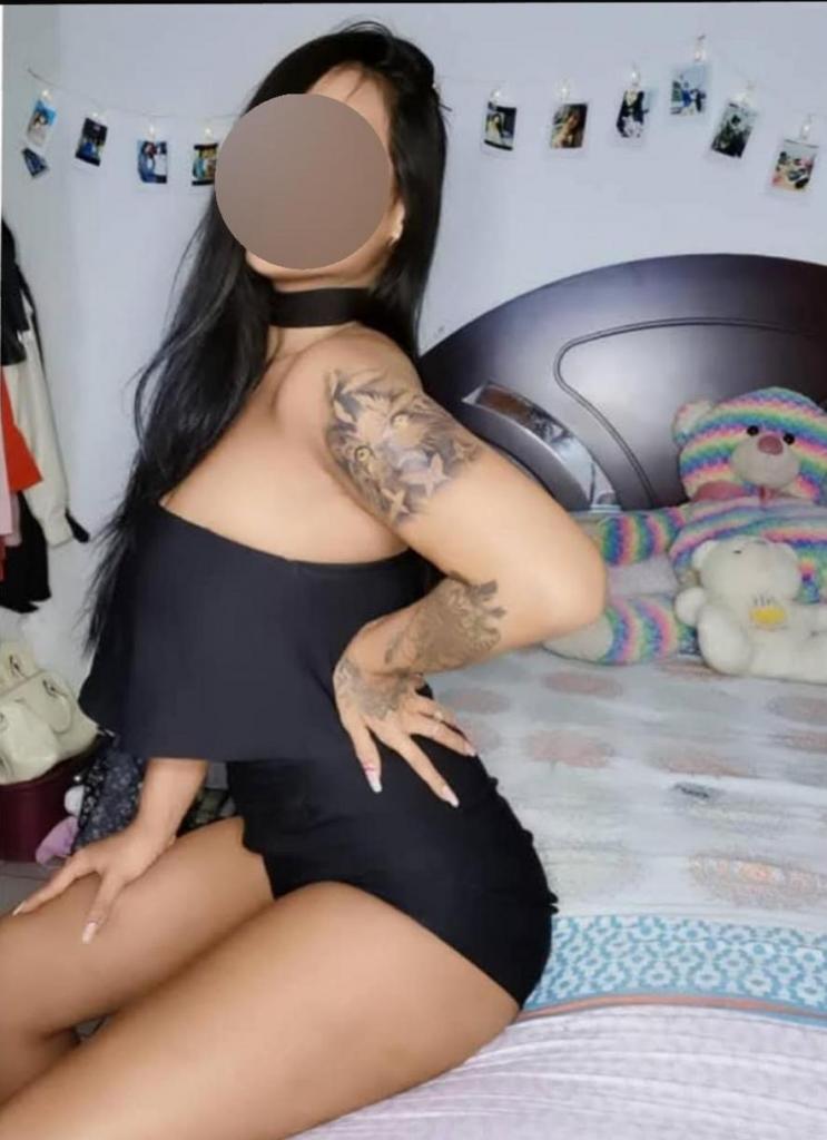 687035642: Chica busca chico en Madrid