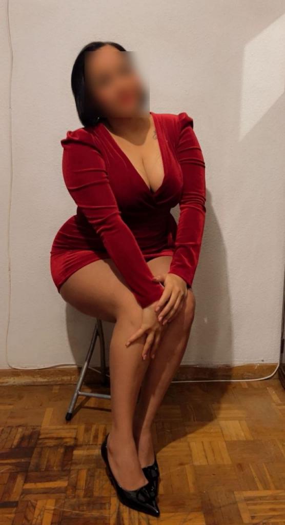 672805455: Chica busca chico en Guipúzcoa