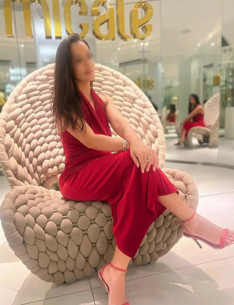 Chica busca chico en Sevilla: 
