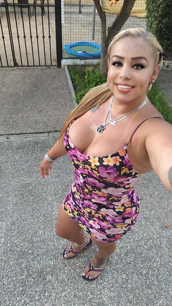 Chica busca chico en Granada: 