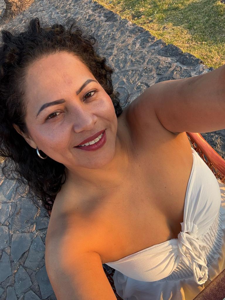 Chica busca chico en Tenerife: 