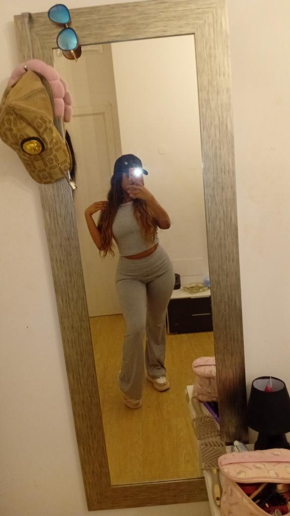 Chica busca chico en Almería: 