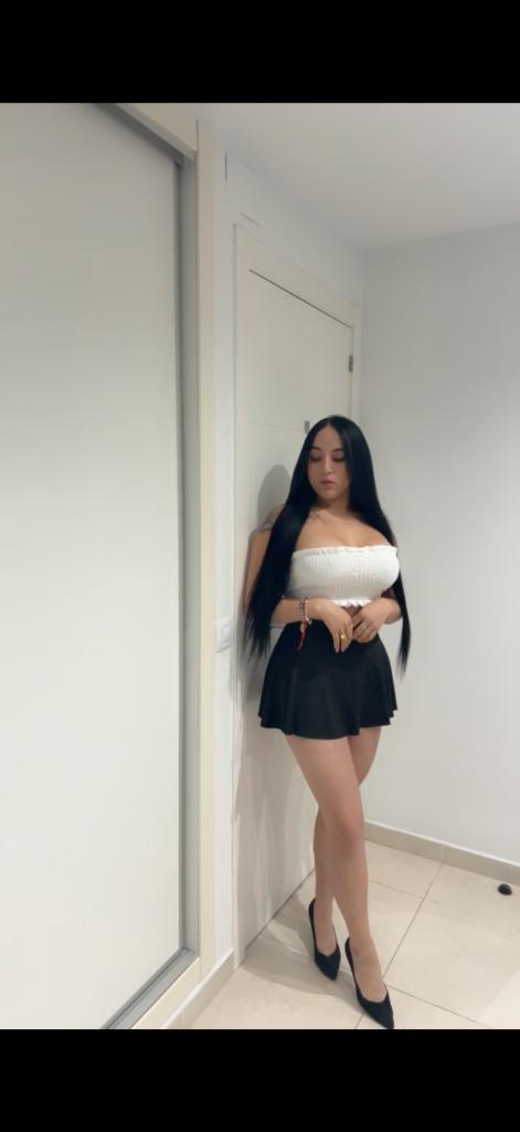 672593233: Chica busca chico en Málaga