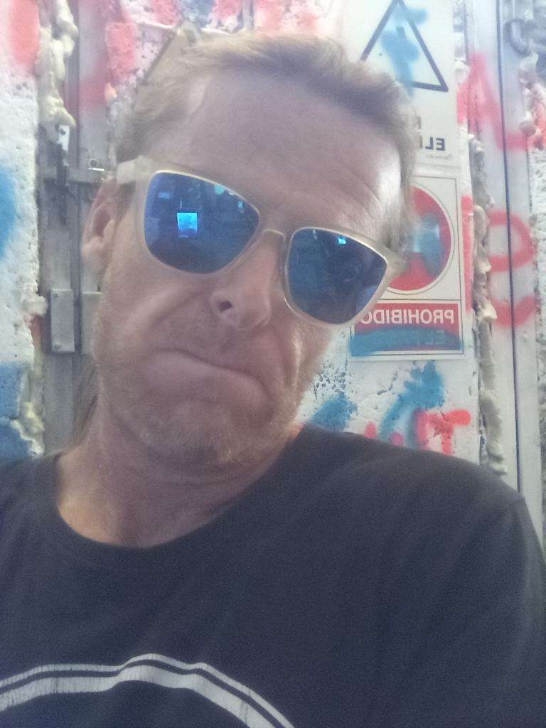624926756: Chico busca chica en Gerona