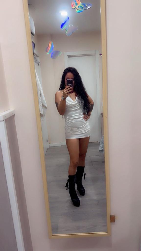 Chica busca chico en Almería: 