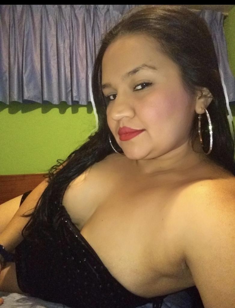 692919650: Chica busca chico en León