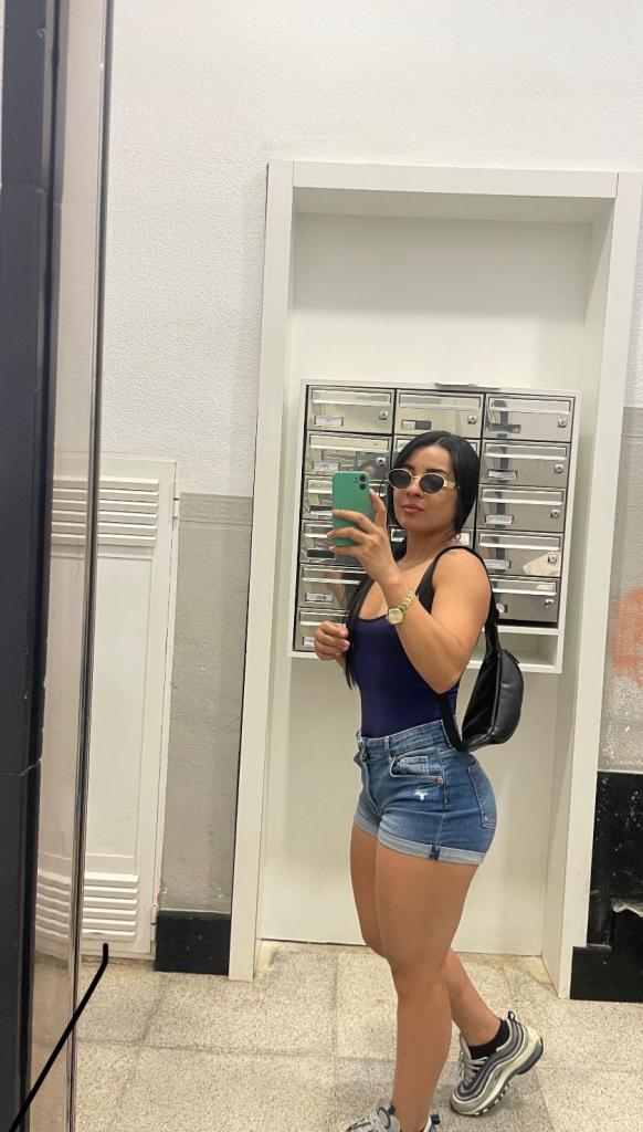 Chica busca chico en Alicante: 
