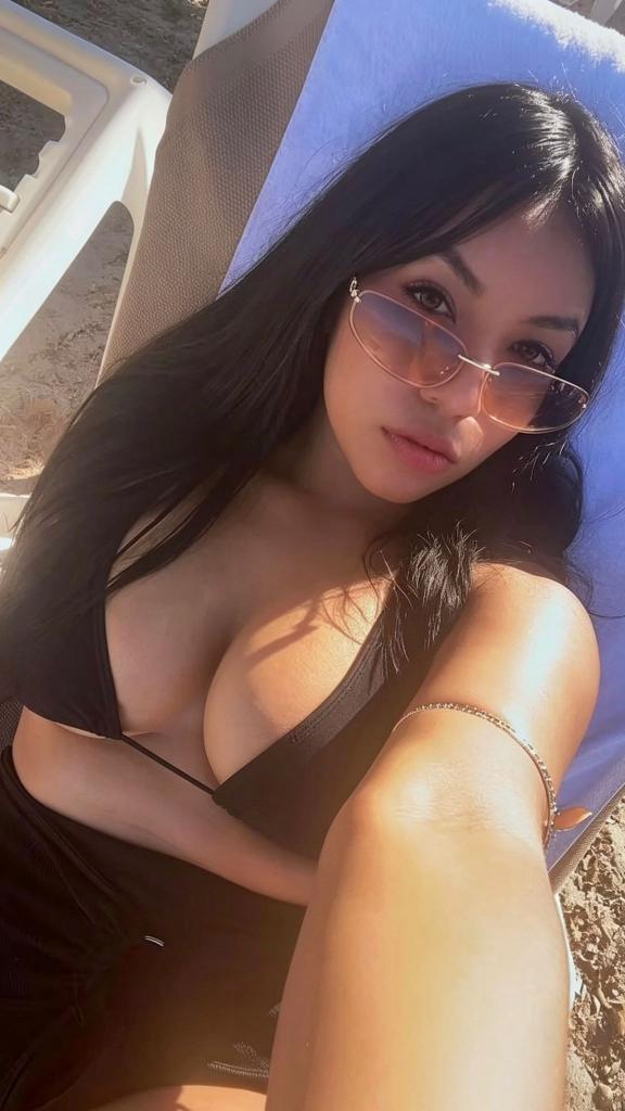 655811771: Chica busca chico en Ibiza