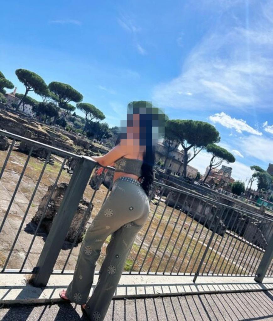 643476465: Chica busca chico en Mallorca