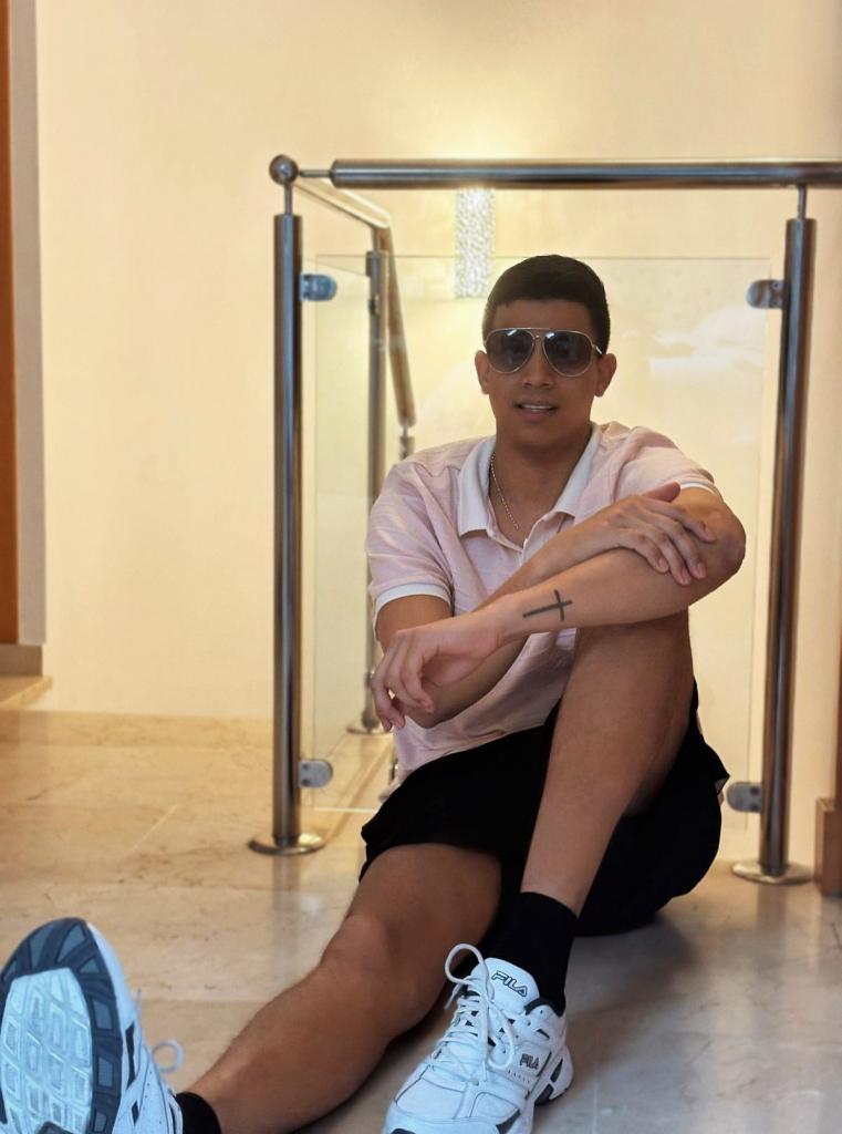 633350976: Chico busca chica en Málaga