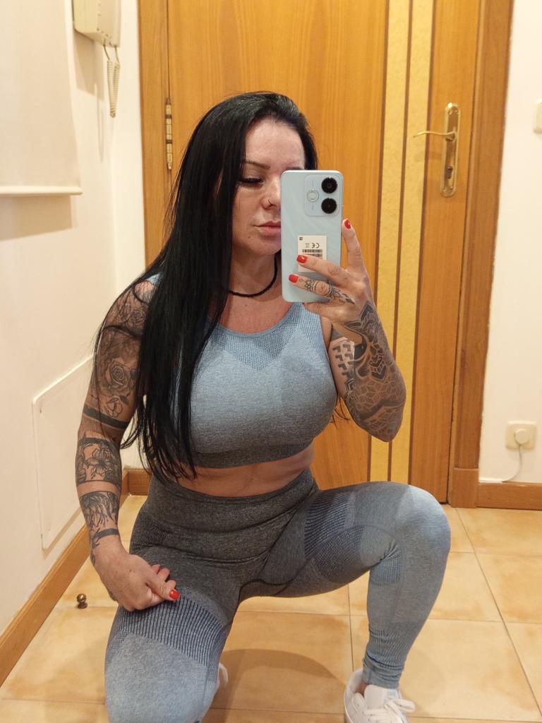 694255770: Chica busca chico en Pontevedra