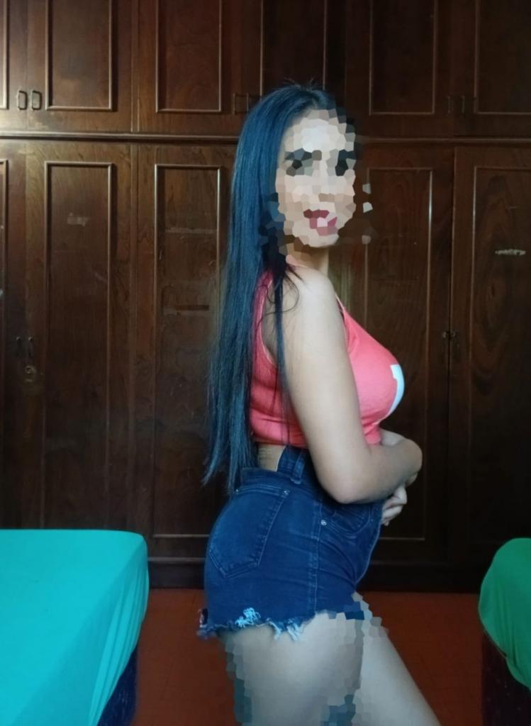 647723546: Chica busca chico en Cáceres
