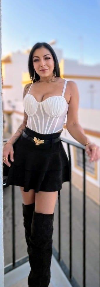 603835437: Chica busca chico en Cádiz