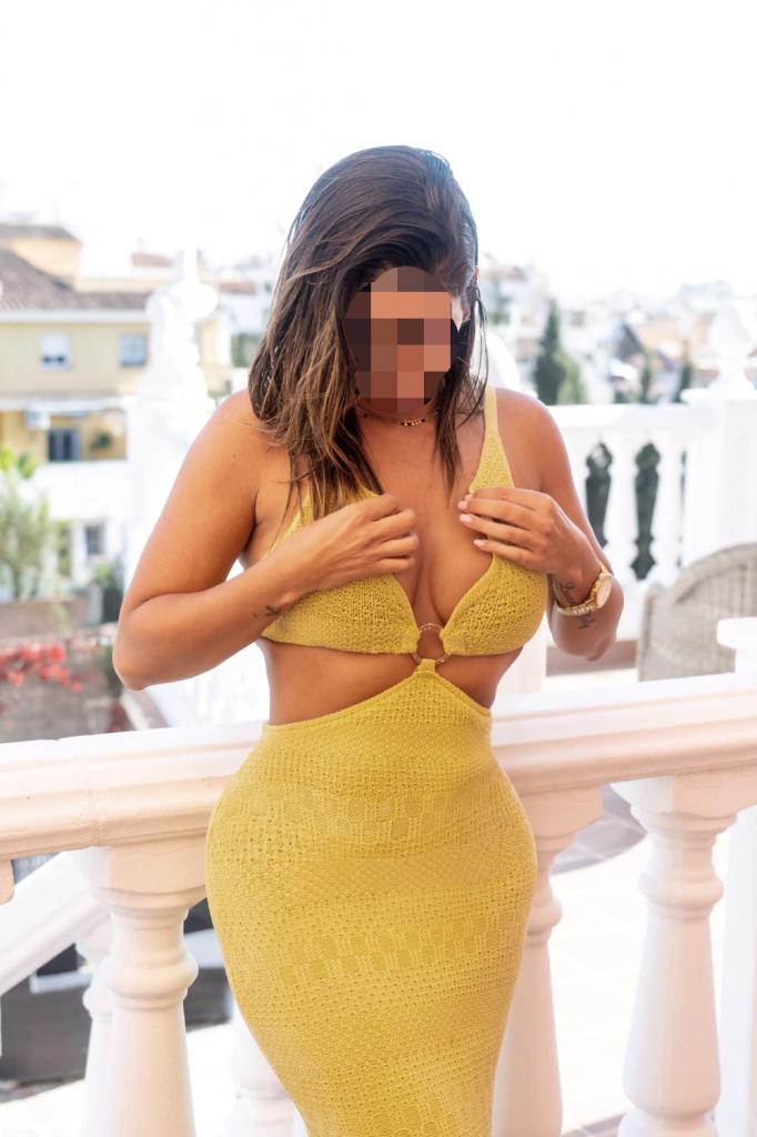 694227779: Chica busca chico en Sevilla
