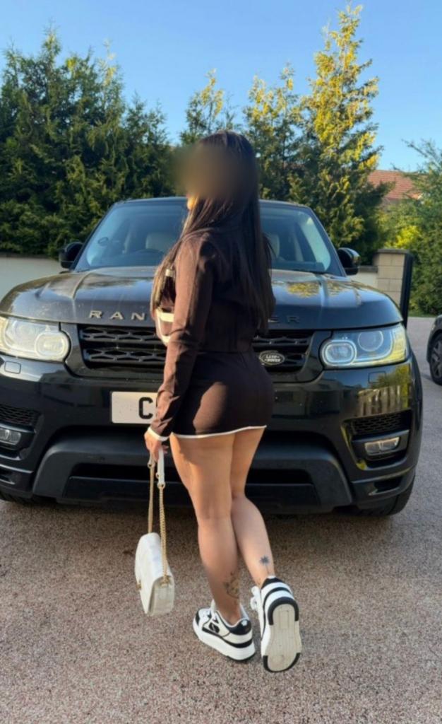 Chica busca chico en Cádiz: 