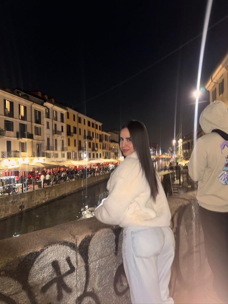 604133258: Chica busca chico en Cádiz