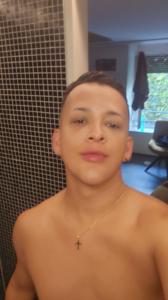 630810339: Chico busca chica en Barcelona