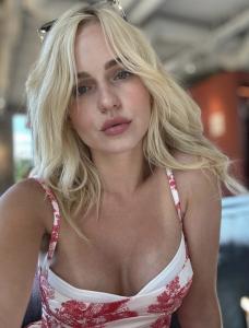 603125929: Chica busca chico en Almería
