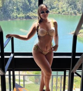 667865934: Chica busca chico en Málaga