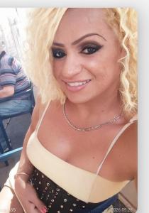 697393245: Chica busca chico en Valencia