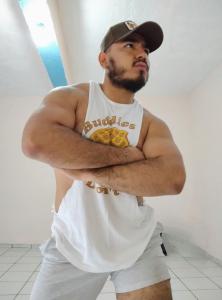 672591047: Chico busca chica en Madrid