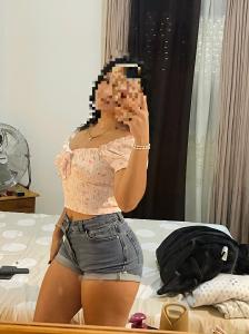 624937025: Chica busca chico en Barcelona