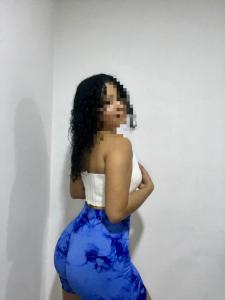 624937025: Chica busca chico en Barcelona