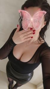 670689012: Chica busca chico en Madrid