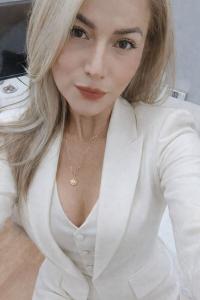 677446193: Chica busca chico en Valencia