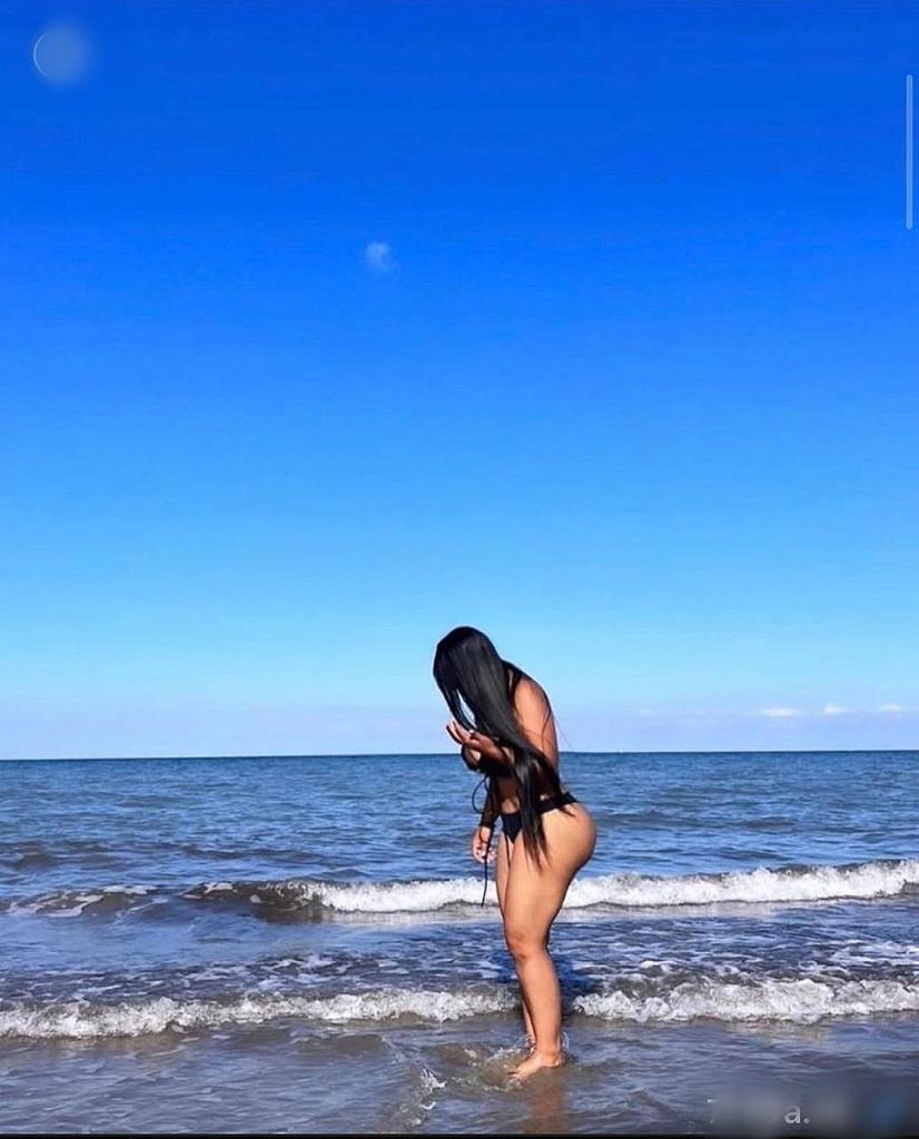 637594019: Chica busca chico en Valencia