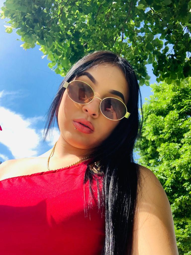 743063360: Chica busca chico en Murcia