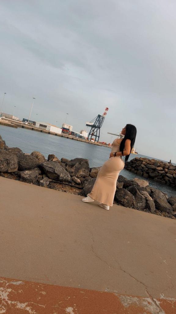Chica busca chico en Las Palmas: Chica busca chico