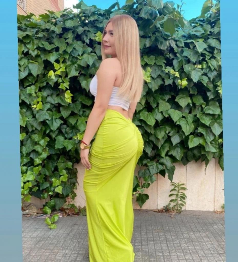 Chica busca chico en Alicante: Chica busca chico