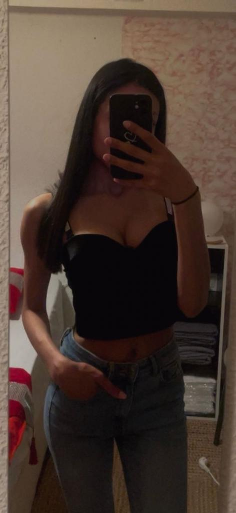 611354112: Chica busca chico en Salamanca