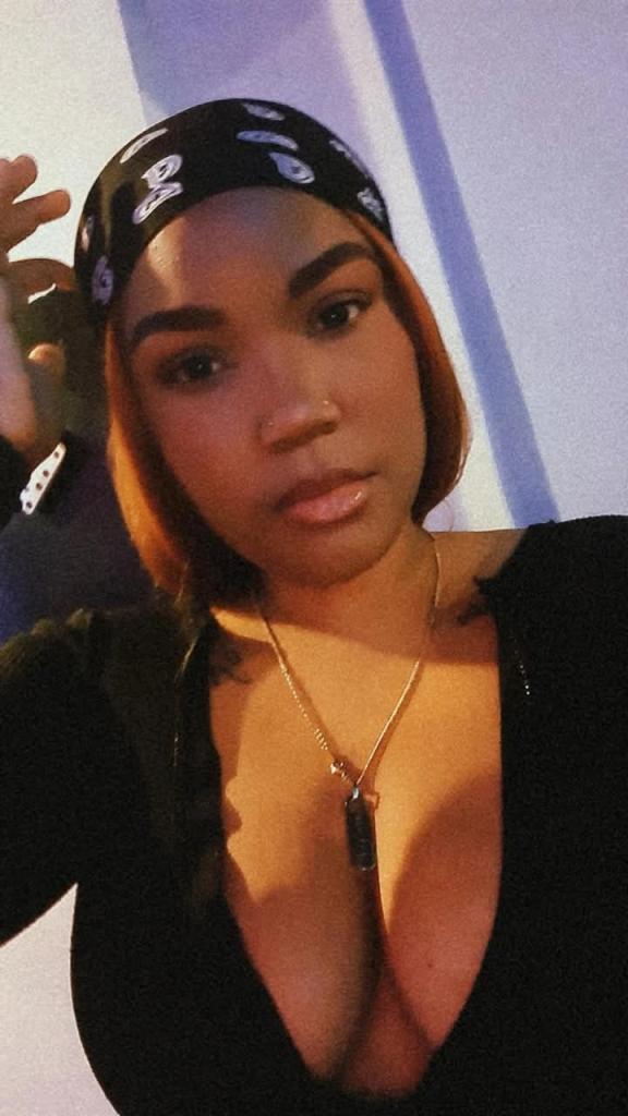 672821343: Chica busca chico en Lérida