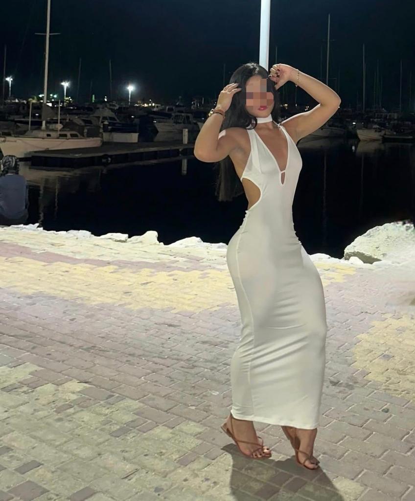 Chica busca chico en Tenerife: 