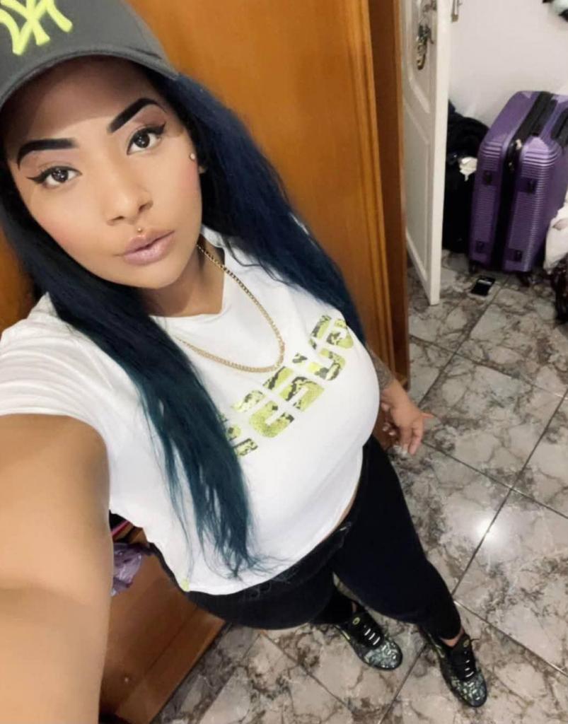 Chica busca chico en Granada: 