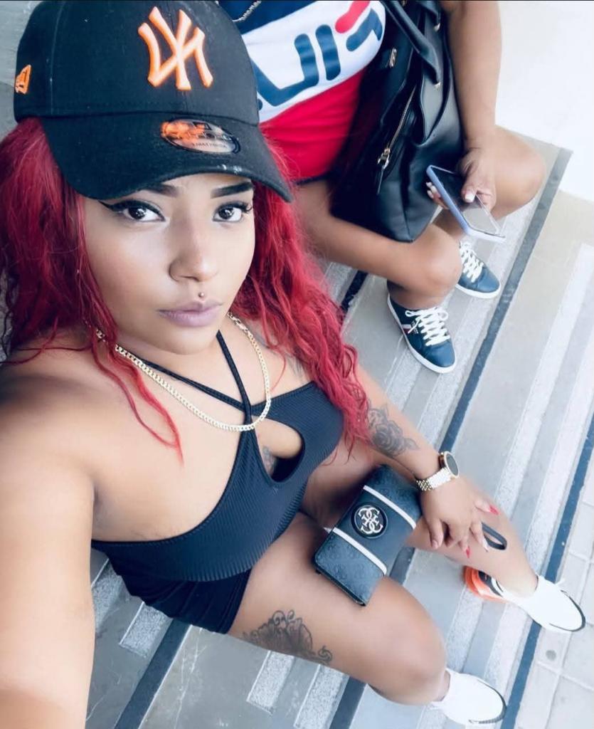 Chica busca chico en Granada: 