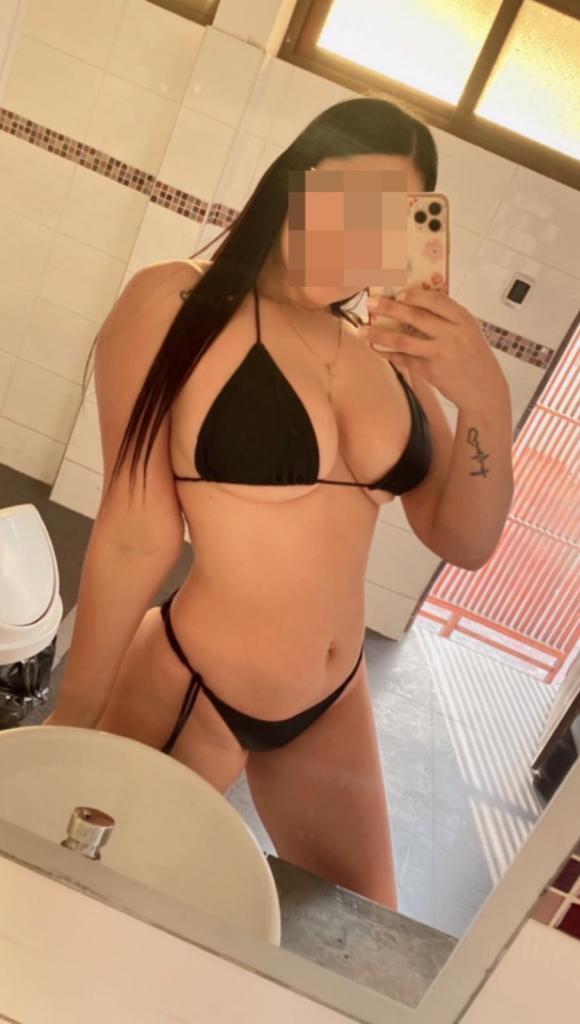 Chica busca chico en Tenerife: 