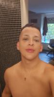 630810339: Chico busca chica en Barcelona